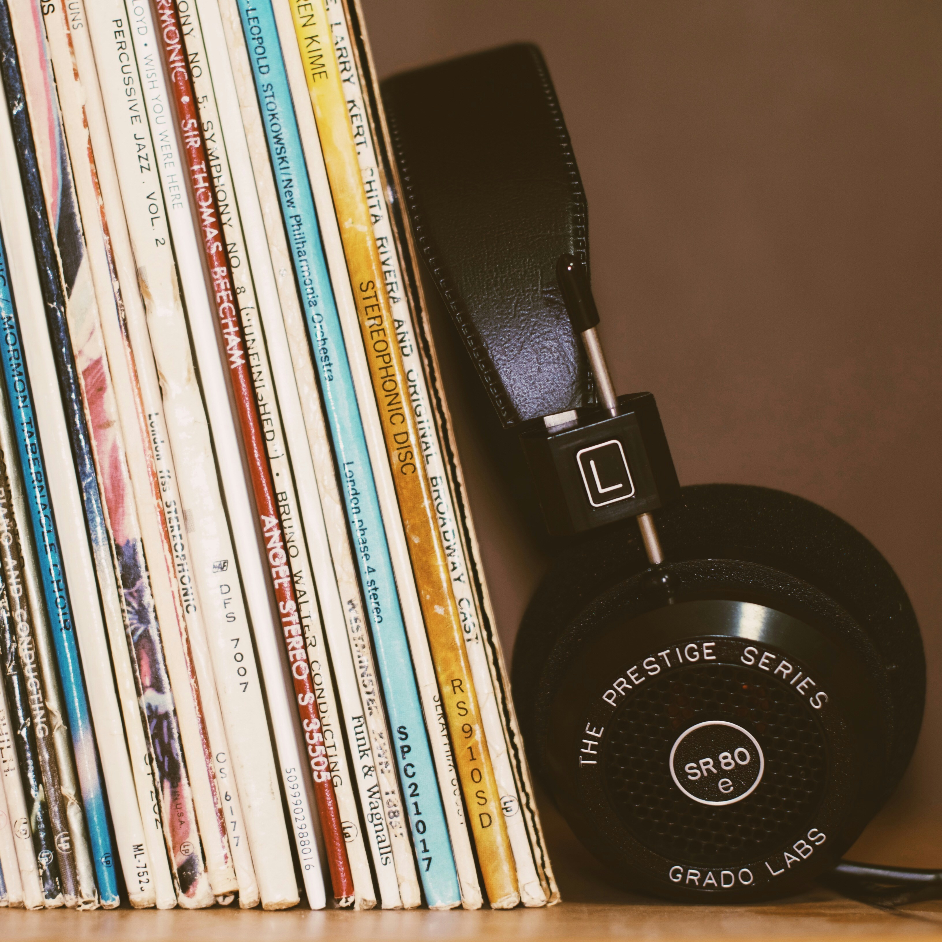 Picture vinyl albums and a headphone.